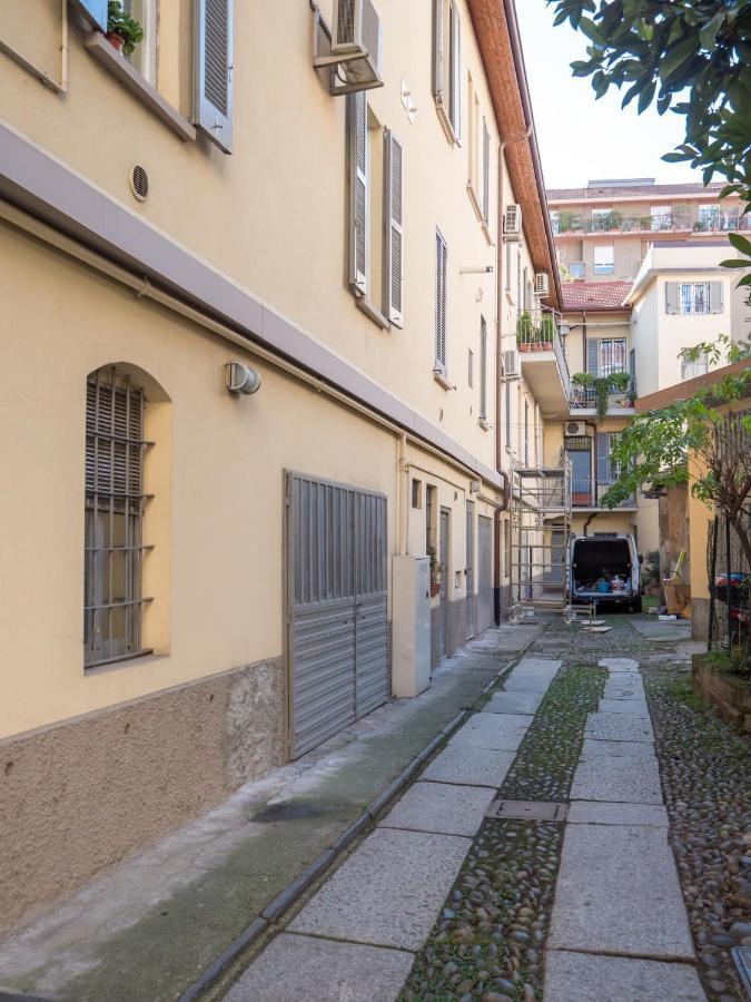 The Best Rent - Studio Nearby Sant'Agostino Metro Milaan Buitenkant foto